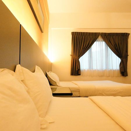 Travelland Hotel Ипох Екстериор снимка